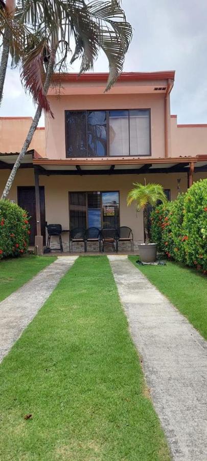 Gamino'S Beach Apartment Jaco Exterior photo